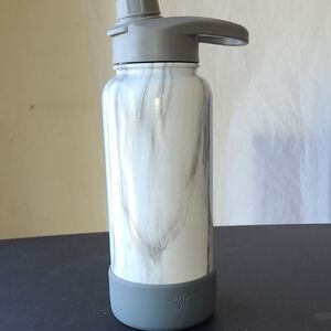 Simple Modern Gray and White Marble Water Bottle